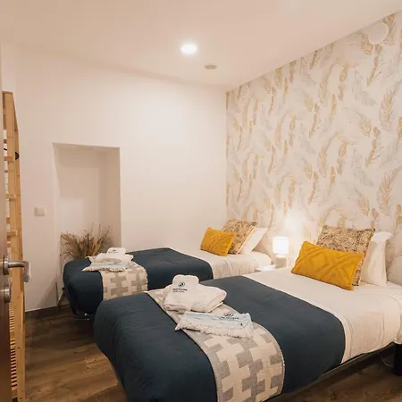 77 - Village I פניש