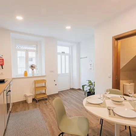 77 - Village I דירה פניש