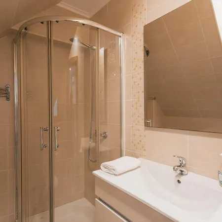 77 - Village I דירה *